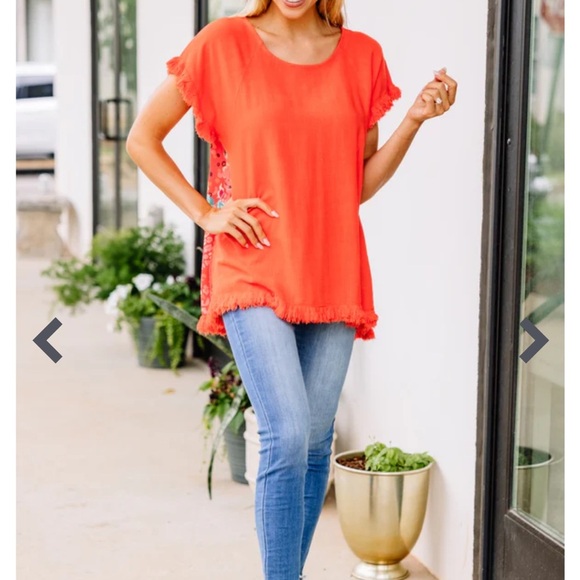 Umgee Vibrant Orange Printed Back Ragged Hem & Sleeves Blouse. Size Small. - Picture 11 of 11